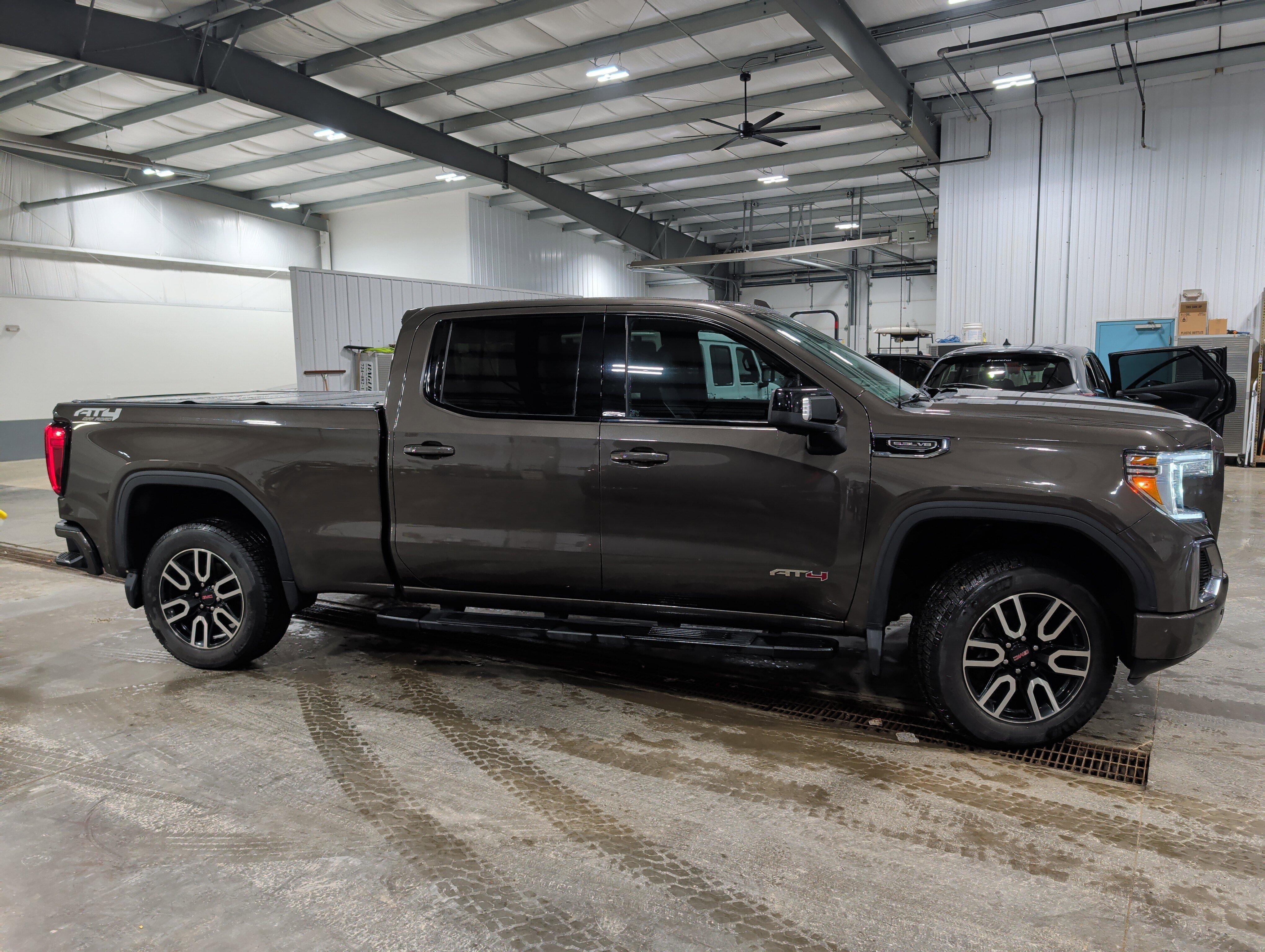 Used 2019 GMC Sierra 1500 AT4 w/ AT4 Premium Package image 2