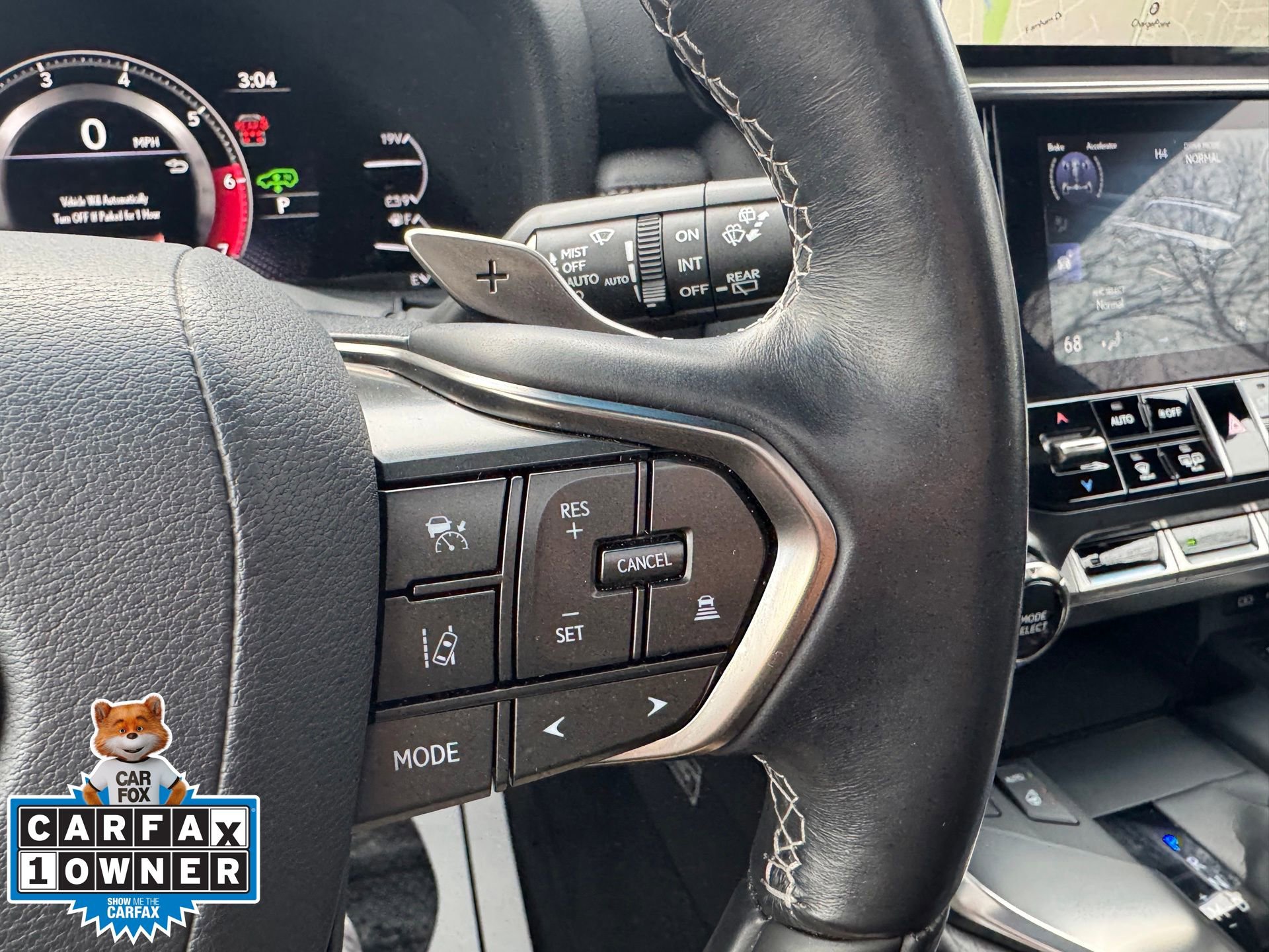 Used 2023 Lexus LX 600 4WD w/ Luxury Package image 10