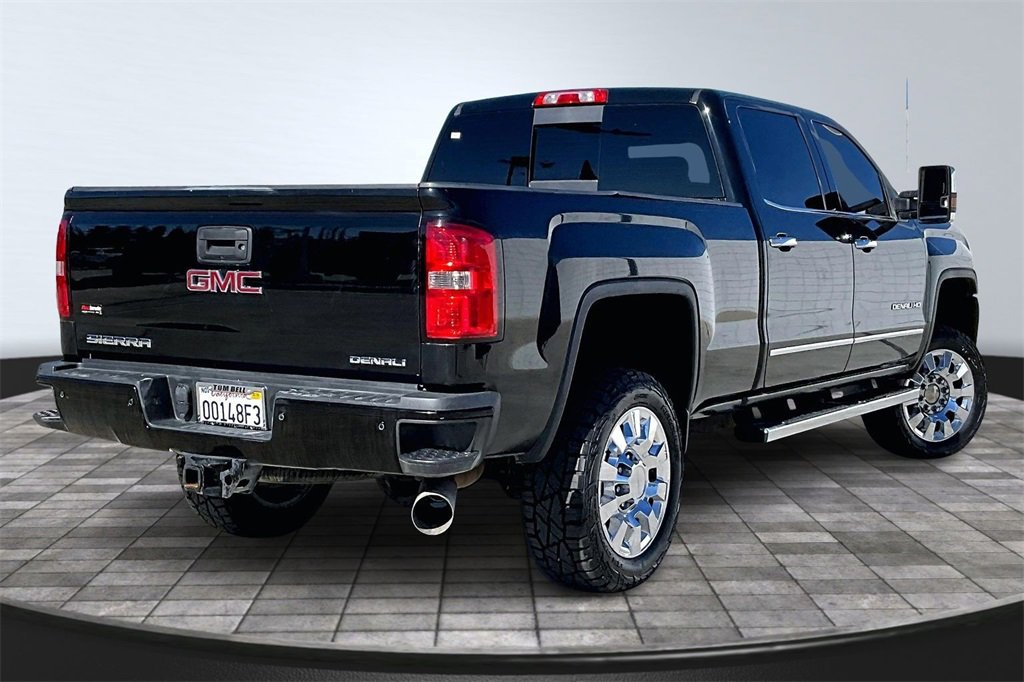 Used 2015 GMC Sierra 2500 Denali w/ Duramax Plus Package image 21