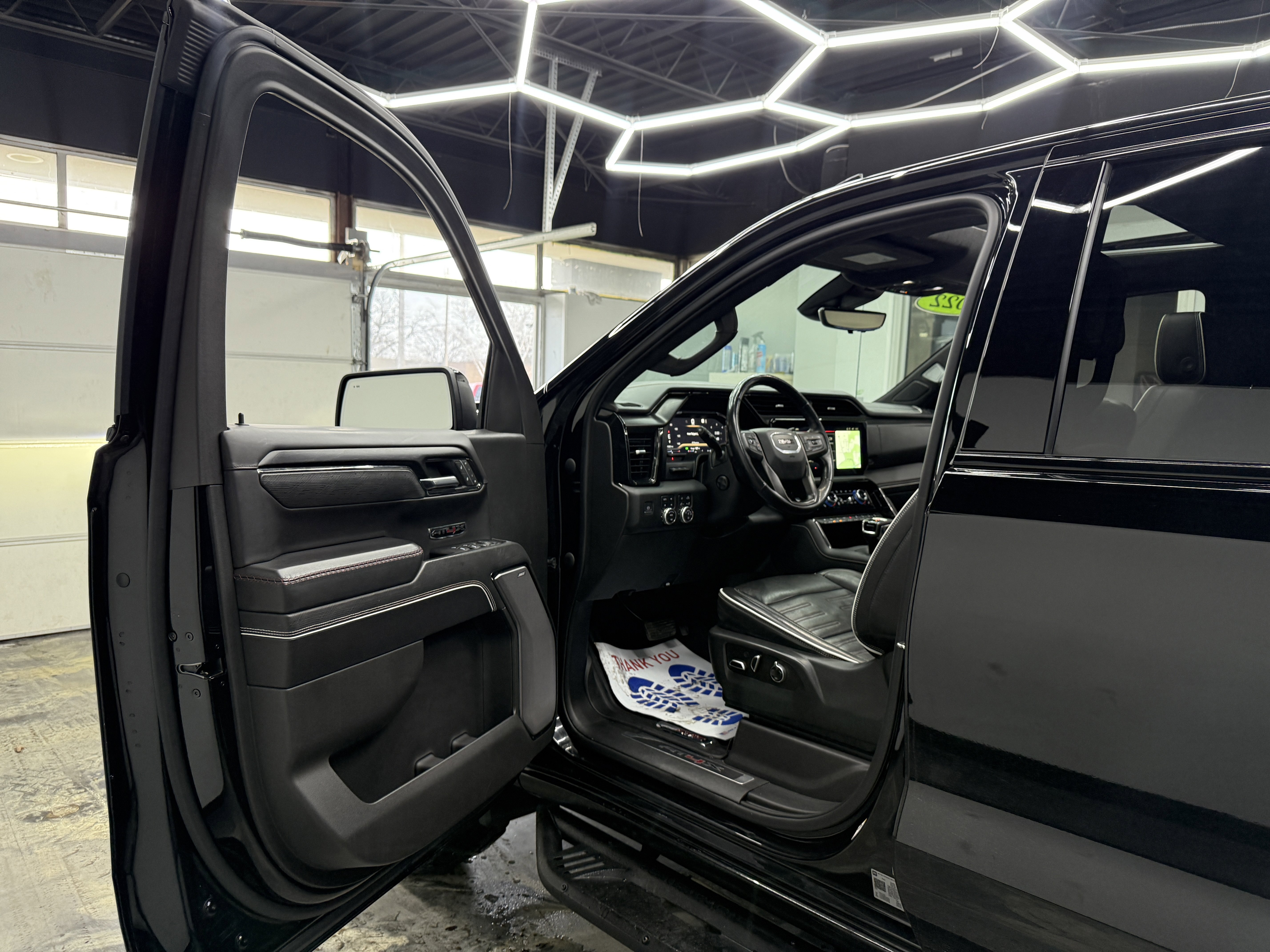 Used 2022 GMC Sierra 1500 AT4X image 16