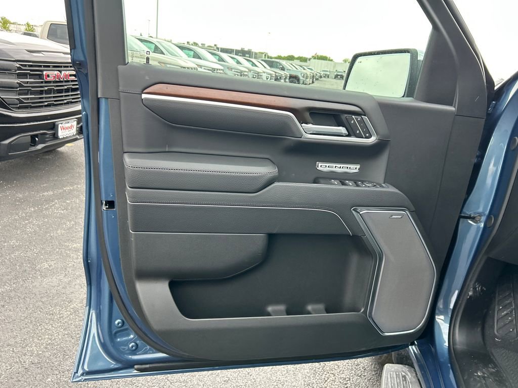 New 2026 GMC Sierra 1500 Denali AWD/4WD image 18