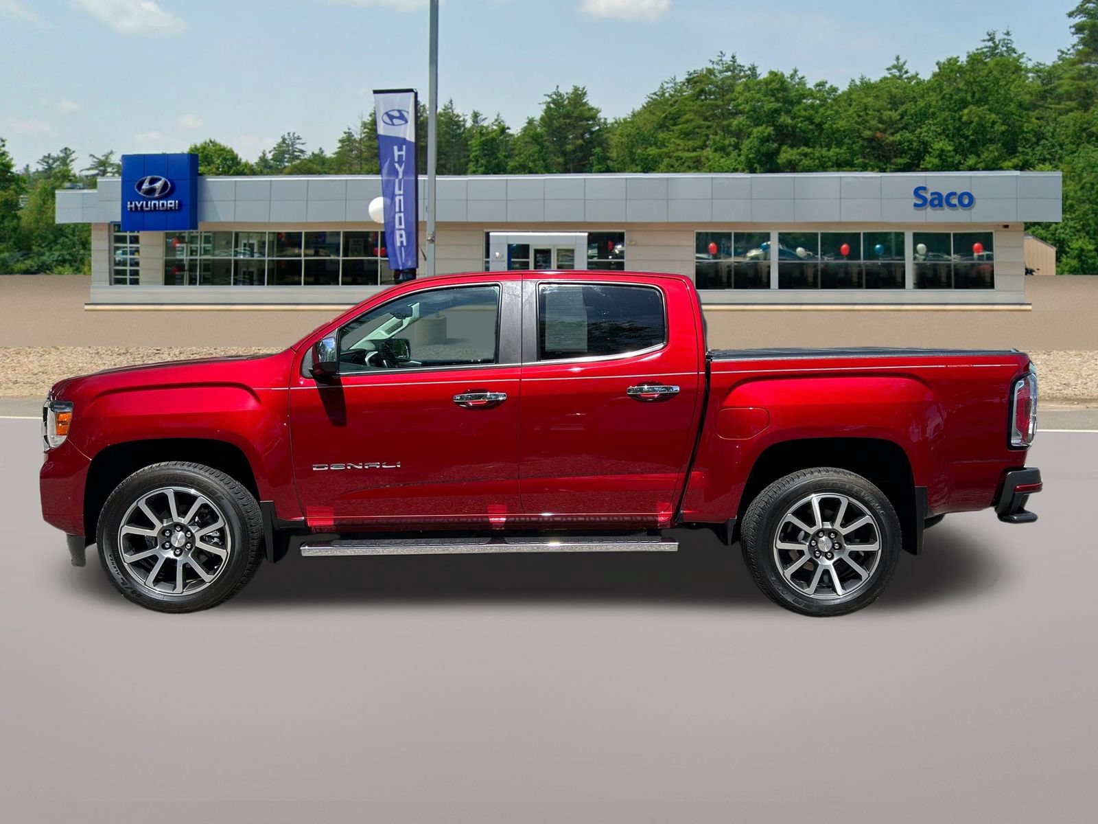 Used 2022 GMC Canyon Denali AWD/4WD image 9