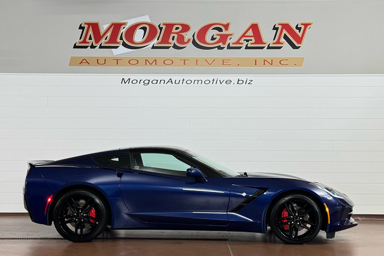 Used 2018 Chevrolet Corvette Stingray Coupe w/ 2LT Preferred Equipment Group image 2