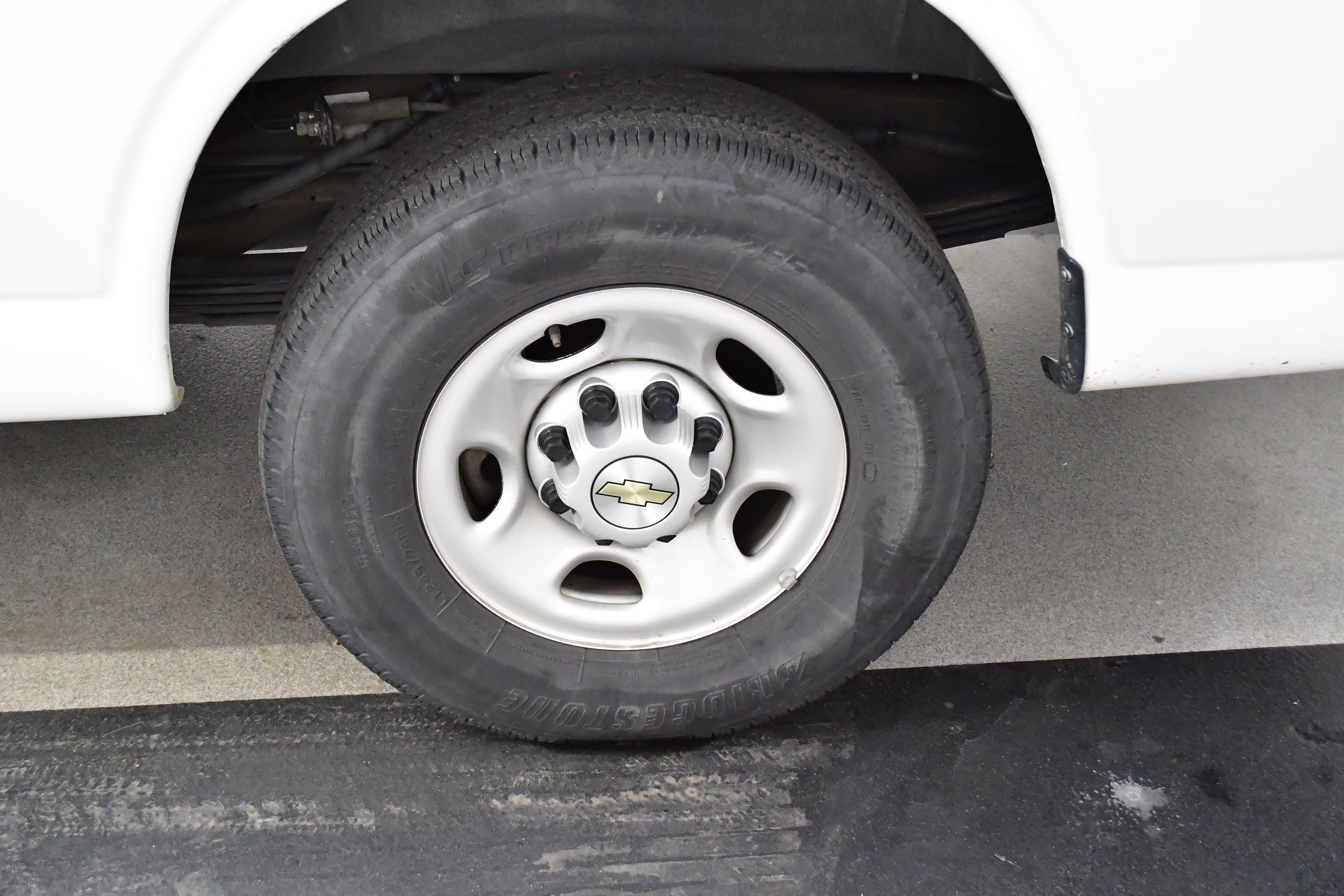 Used 2023 Chevrolet Express 3500 LS RWD image 31