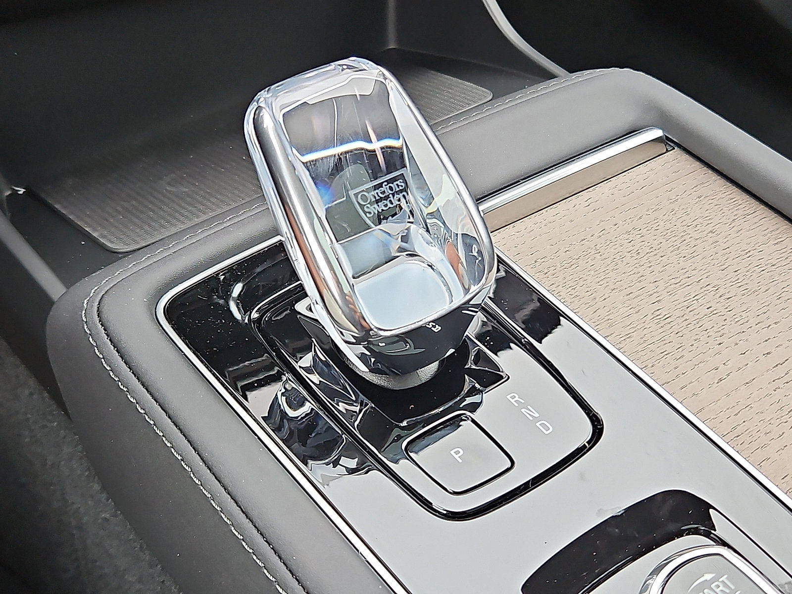 New 2026 Volvo XC90 B6 Plus w/ Protection Package Premier image 13