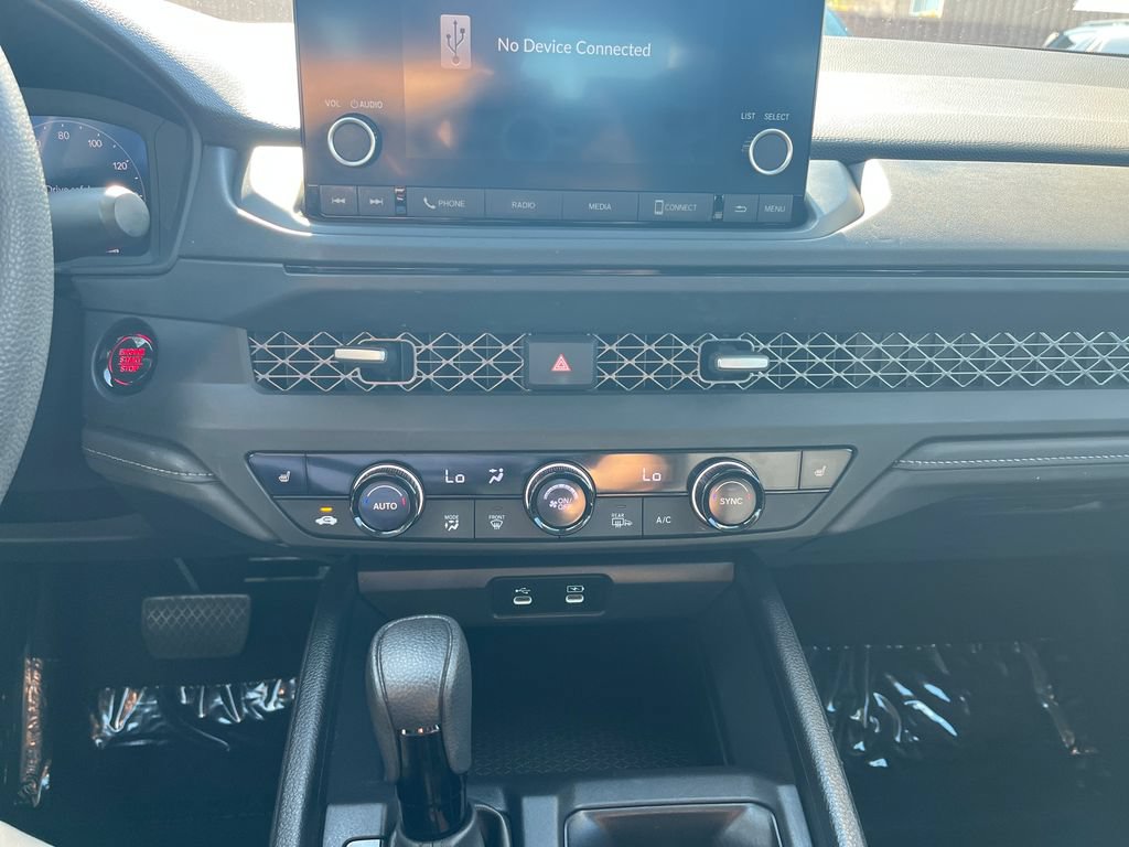 Certified 2023 Honda Accord EX image 22