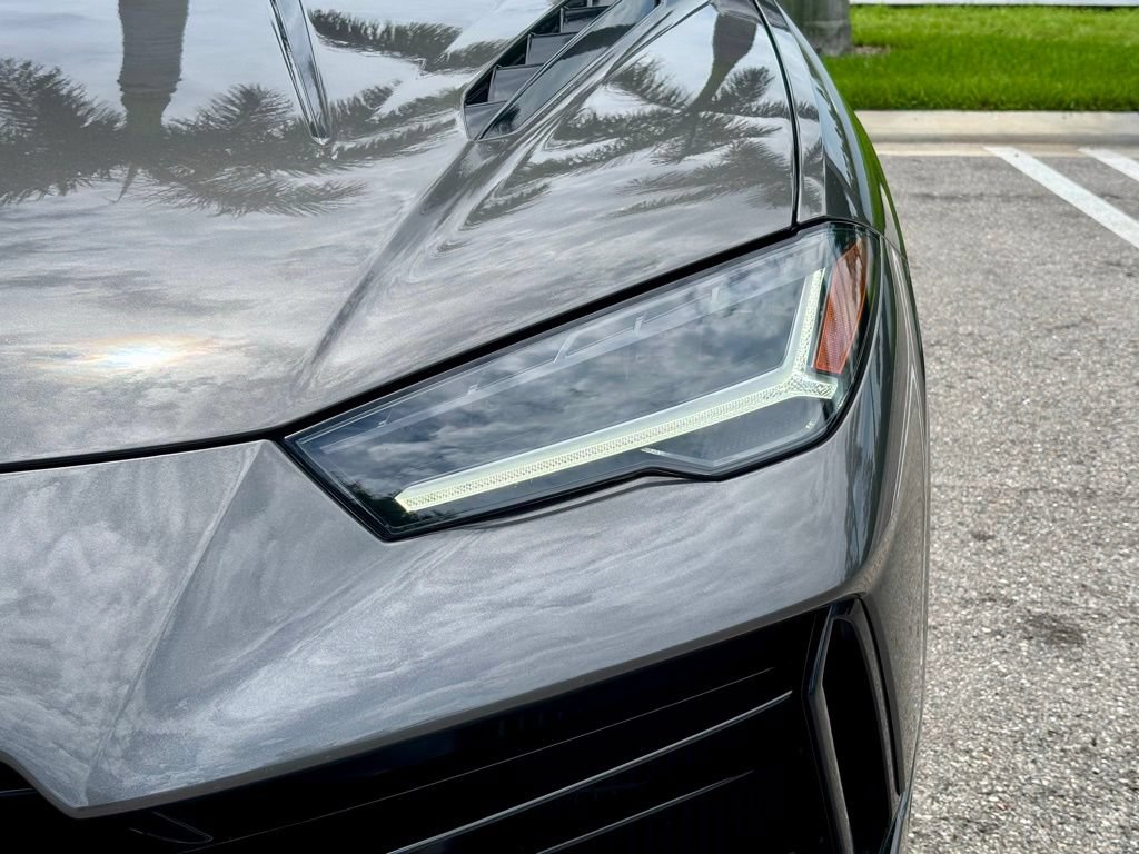 Used 2024 Lamborghini Urus S AWD/4WD image 30