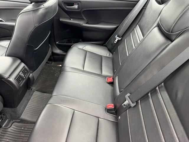 Used 2017 Toyota Camry XLE image 8