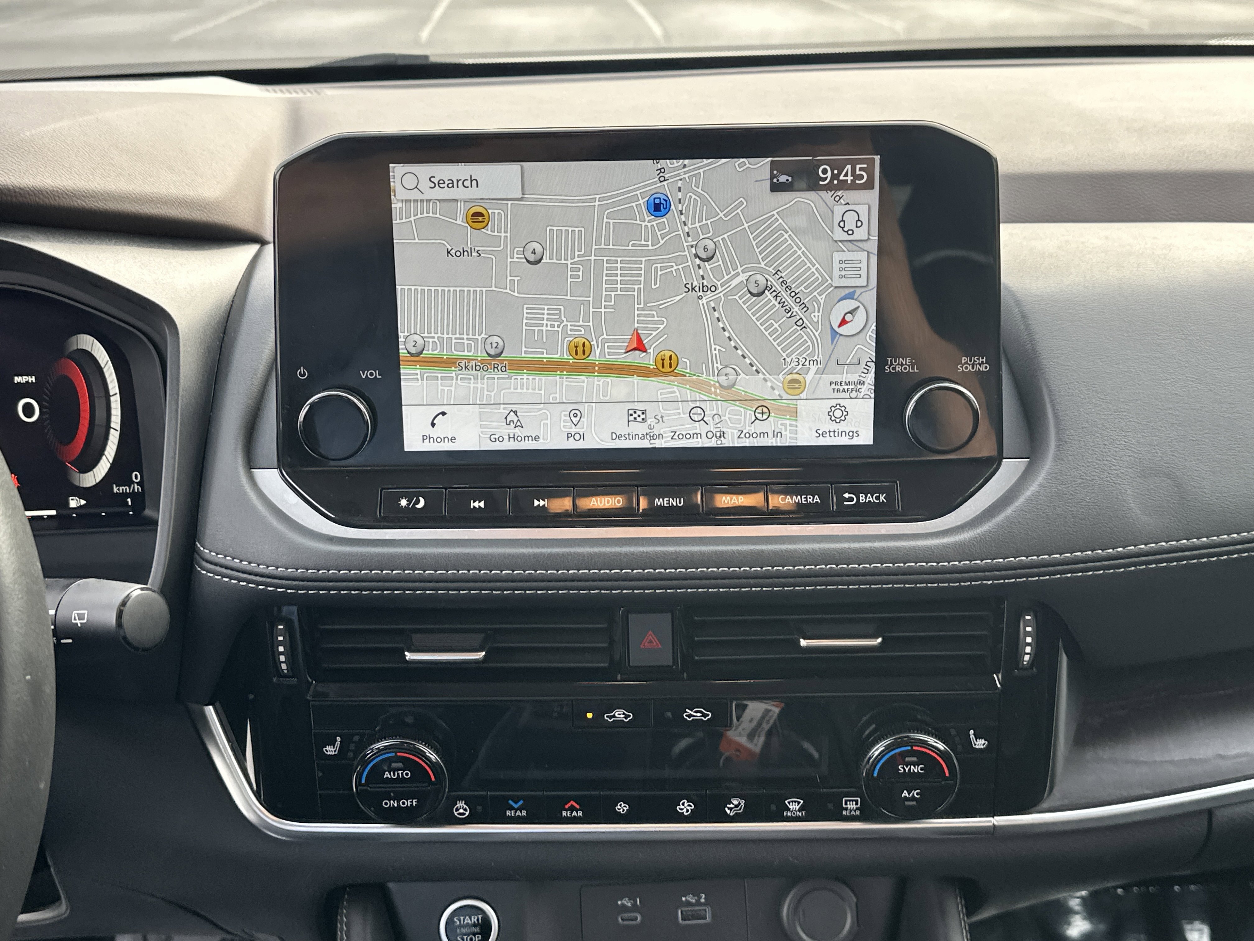 Used 2023 Nissan Rogue Platinum w/ Platinum Premium Package image 24