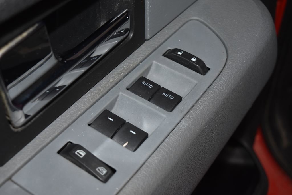 Used 2013 Ford F150 XLT w/ XLT Chrome Pkg AWD/4WD image 5