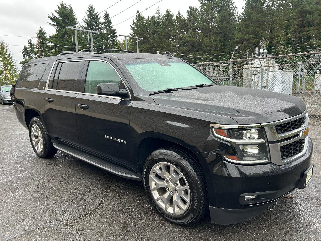 Used 2016 Chevrolet Suburban LT AWD/4WD image 3