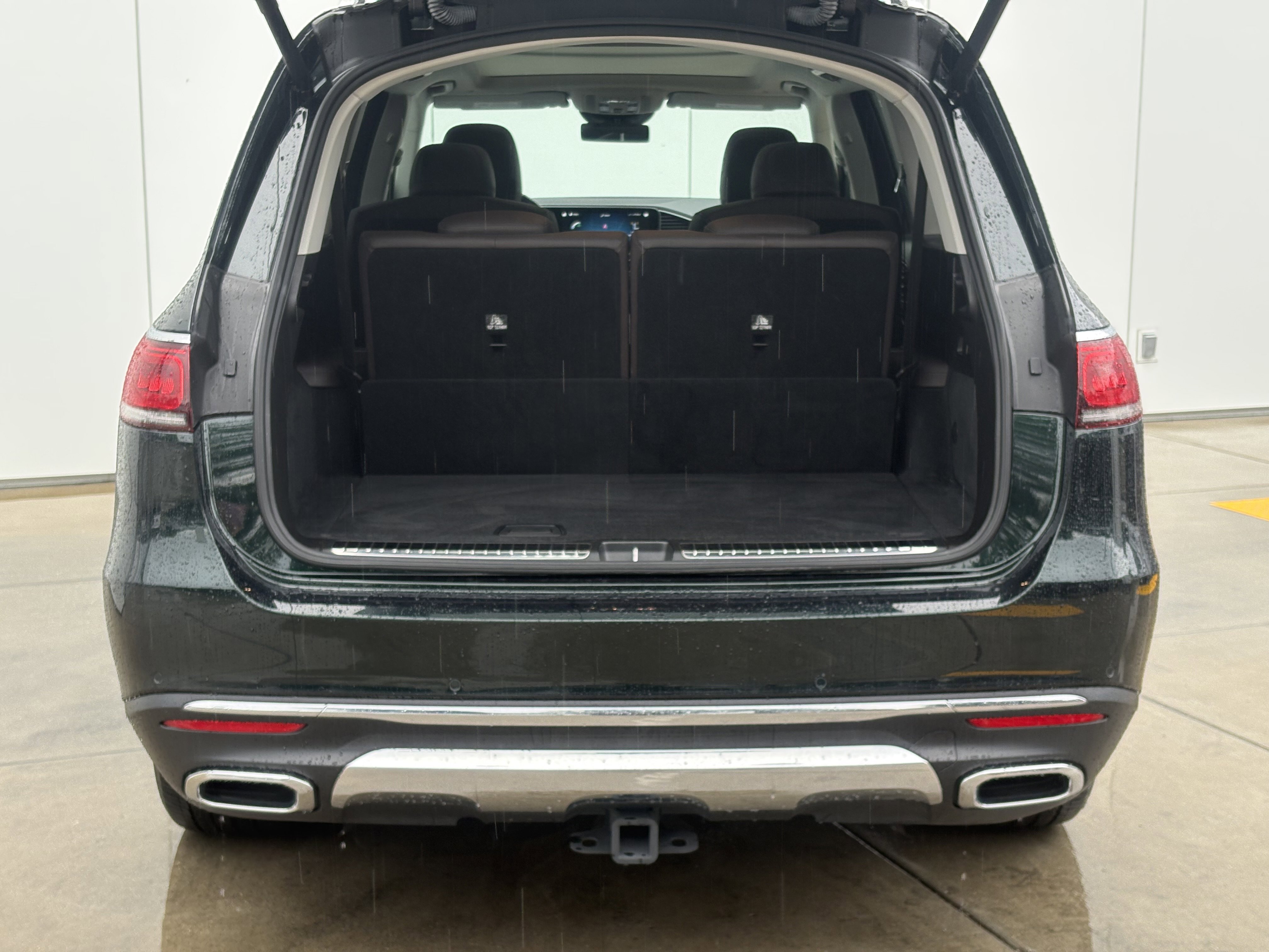 Used 2022 Mercedes-Benz GLS 450 4MATIC image 9