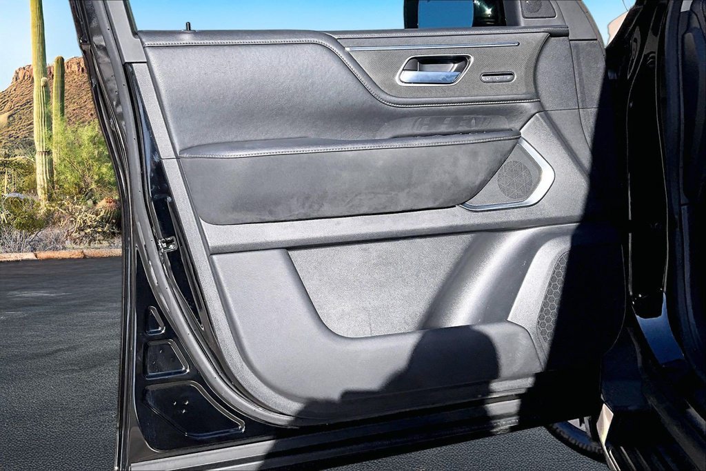 Used 2026 INFINITI QX80 Luxe w/ Cargo Package RWD image 23