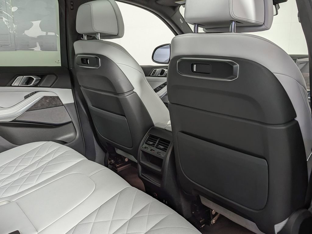 Certified 2024 BMW X5 xDrive40i w/ M Sport Package image 44