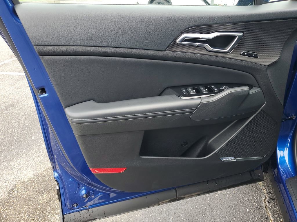 Used 2023 Kia Sportage SX image 8