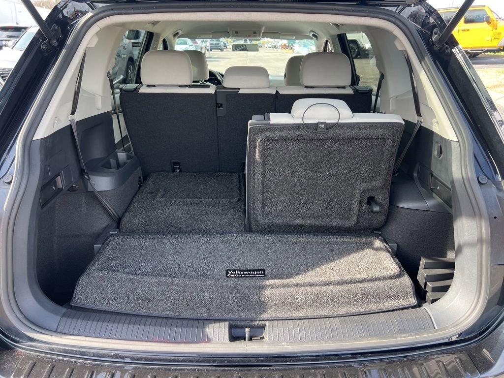 Used 2022 Volkswagen Tiguan S image 13