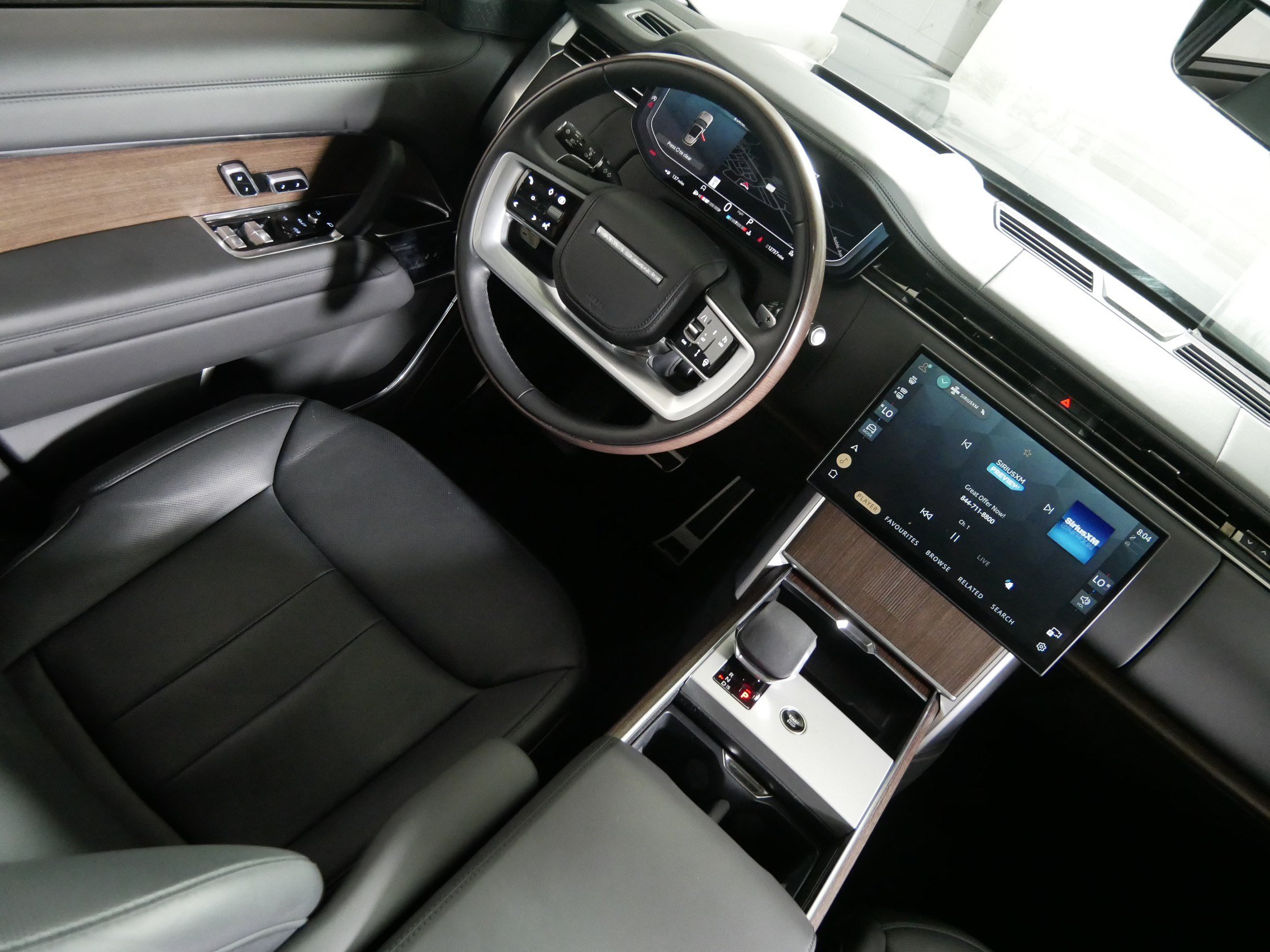 Used 2024 Land Rover Range Rover Autobiography AWD/4WD image 9