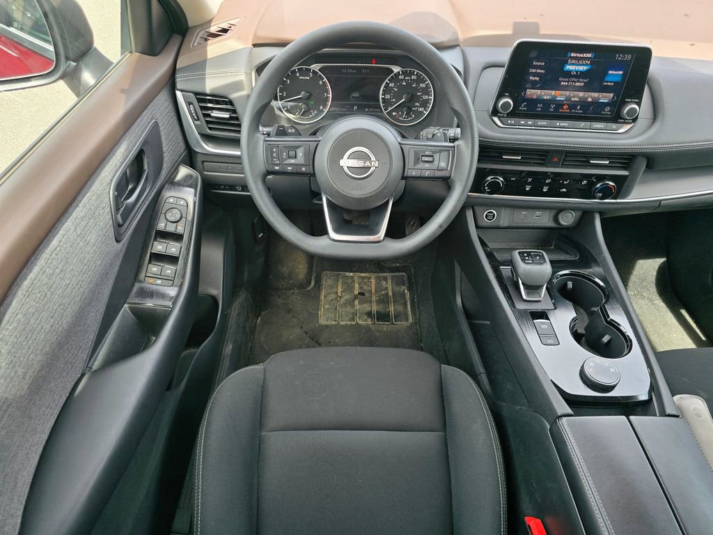 Used 2023 Nissan Rogue S image 18