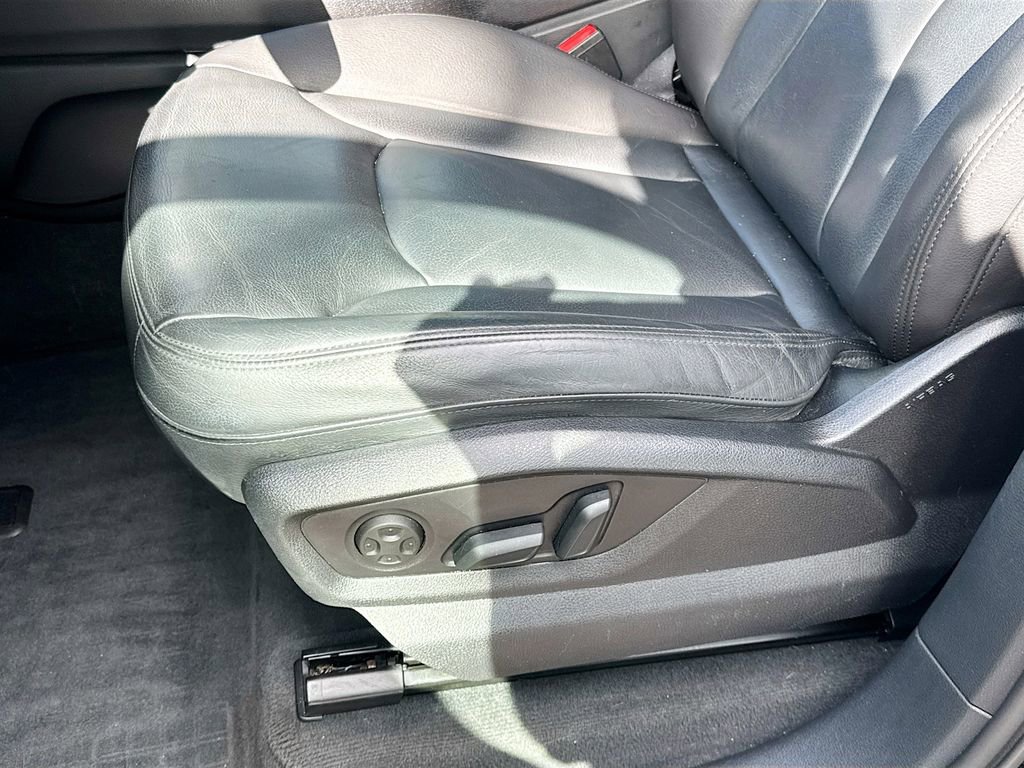 Used 2018 Audi Q7 3.0T Premium Plus w/ Premium Plus Package AWD/4WD image 21