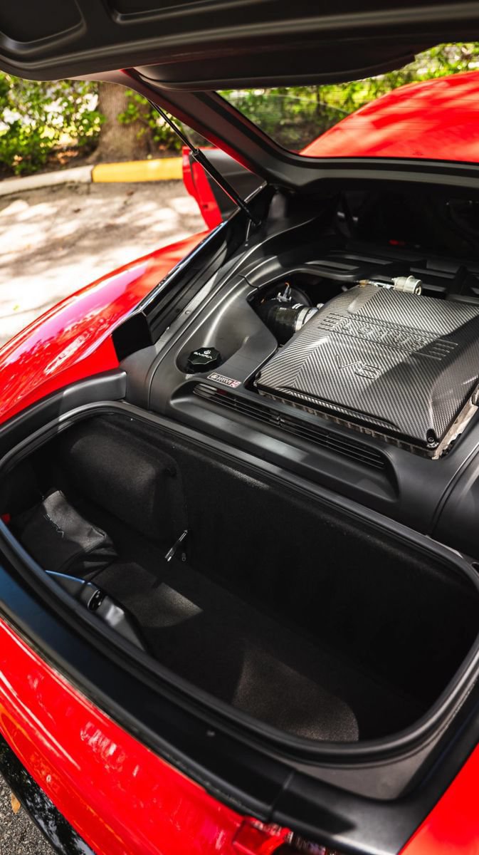 Used 2025 Lotus Emira RWD image 34