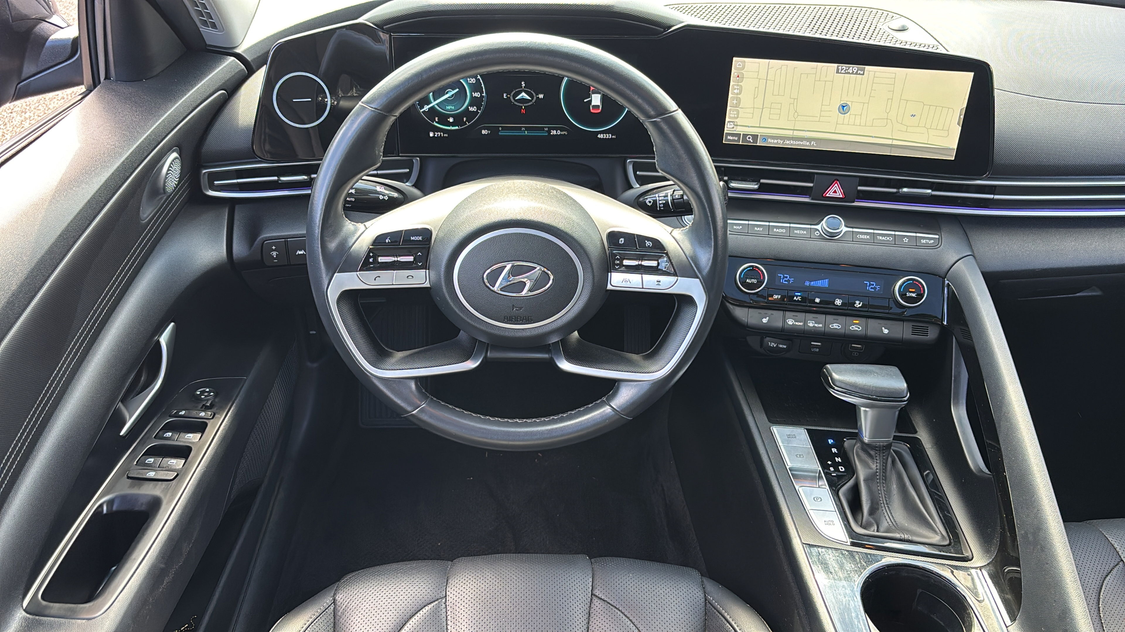 Used 2022 Hyundai Elantra Limited w/ Cargo Package FWD image 2