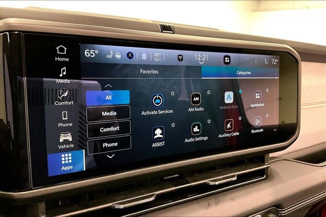 Used 2025 Jeep Wrangler Unlimited Sahara w/ Safety Group image 38