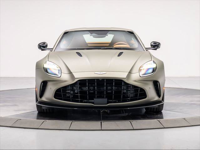 Used 2025 Aston Martin V8 Vantage Coupe RWD image 6