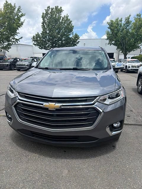 Used 2019 Chevrolet Traverse LT w/ LPO, Floor Liner Package FWD image 11