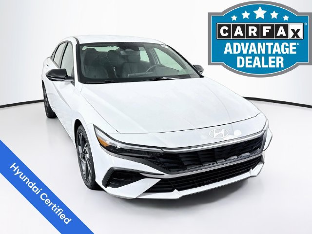 Certified 2025 Hyundai Elantra SEL FWD image 1