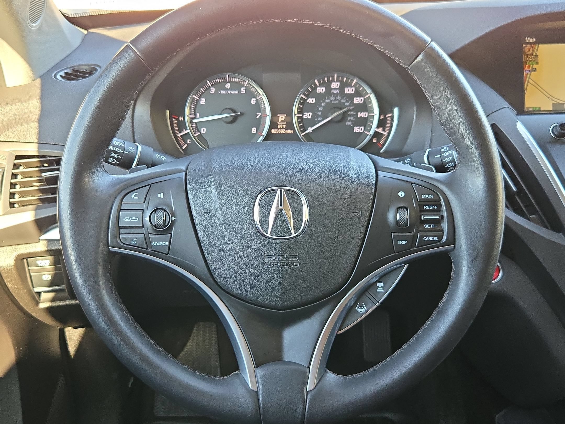 Used 2018 Acura MDX w/ Tech & Entertainment Pkg FWD image 17