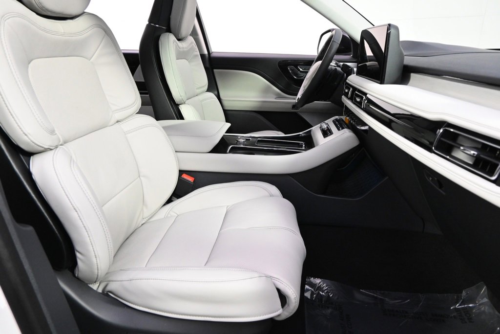 New 2026 Lincoln Aviator Reserve image 16