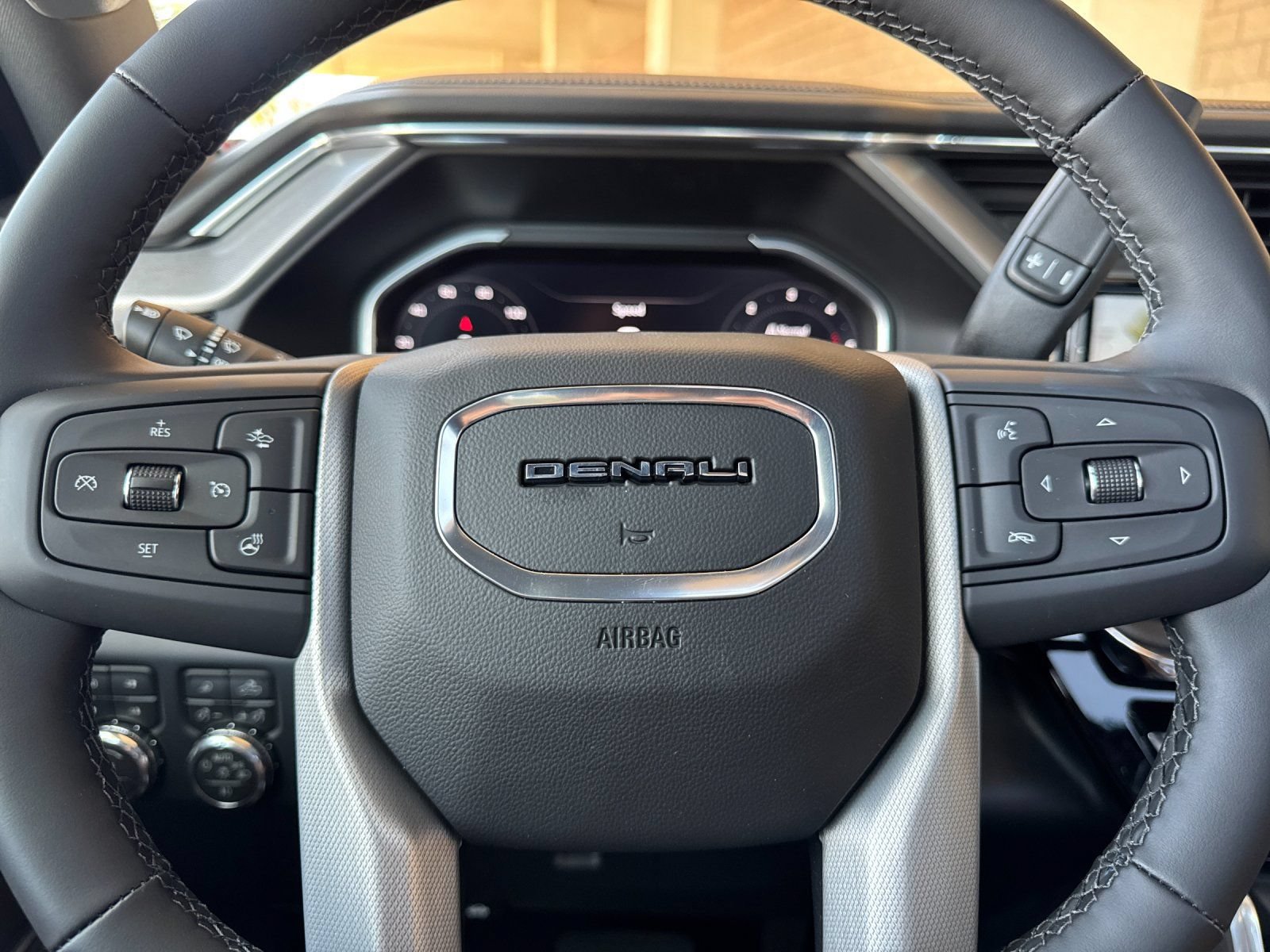 New 2026 GMC Sierra 3500 Denali w/ Denali Reserve Package AWD/4WD image 22