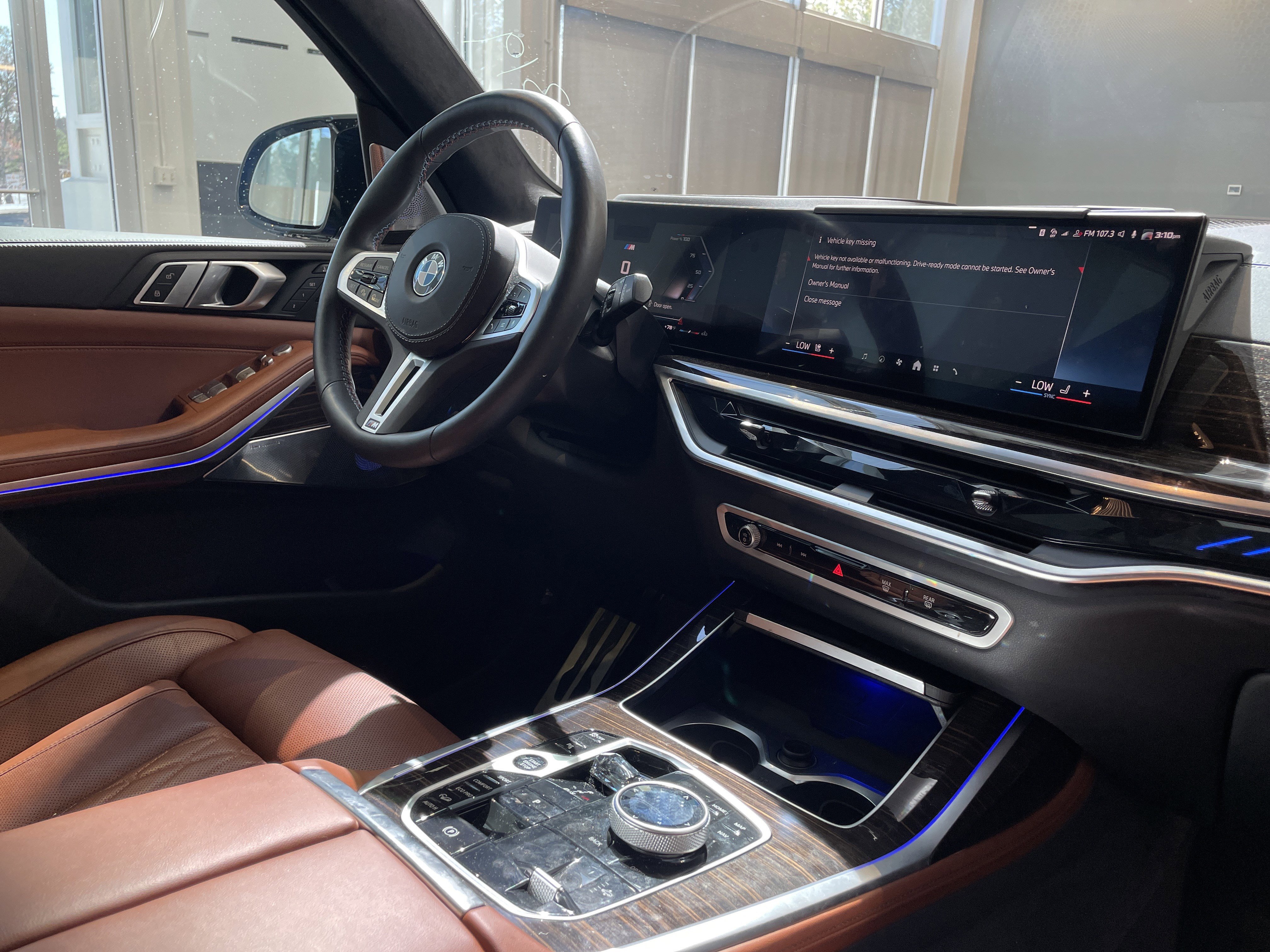 Used 2025 BMW X7 M60i AWD/4WD image 33