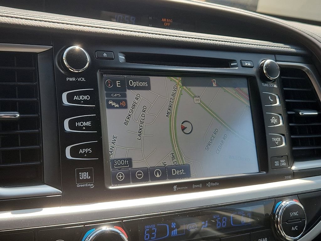 Used 2017 Toyota Highlander Limited AWD/4WD image 15