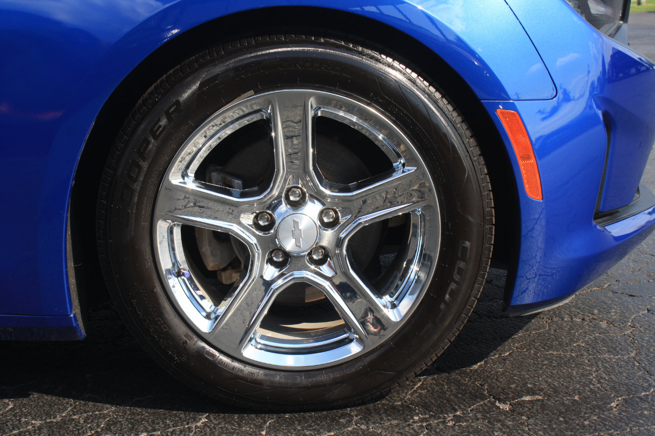 Used 2021 Chevrolet Camaro LT image 46