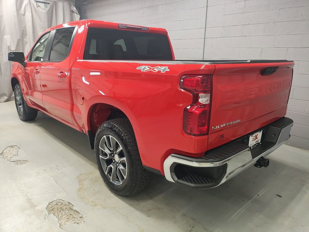 Used 2024 Chevrolet Silverado 1500 LT AWD/4WD image 18