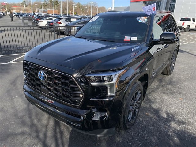 Used 2023 Toyota Sequoia Platinum image 1