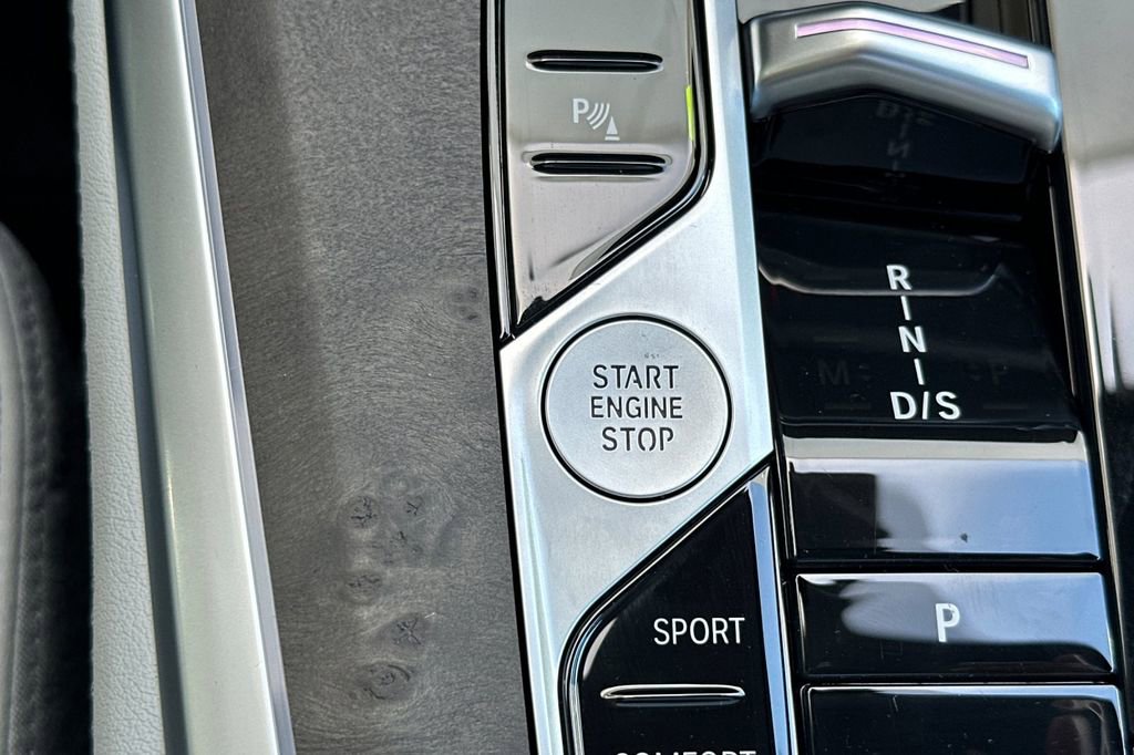 New 2026 BMW X5 xDrive40i w/ Climate Comfort Package image 26