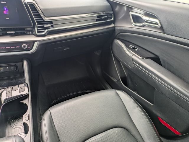 Used 2024 Kia Sportage EX image 19
