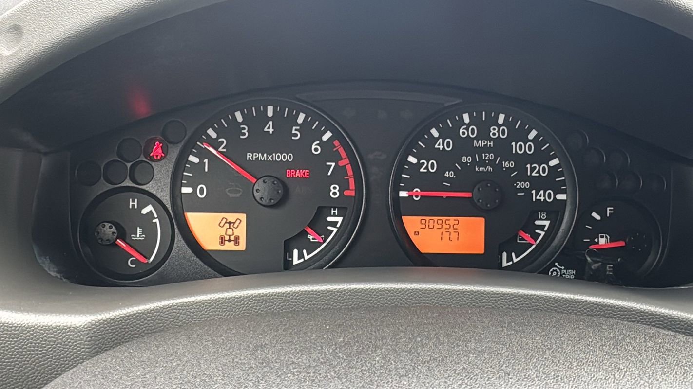 Used 2013 Nissan Xterra S image 23