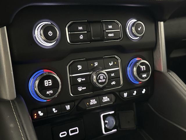 Used 2021 GMC Yukon SLT w/ SLT Luxury Package image 16