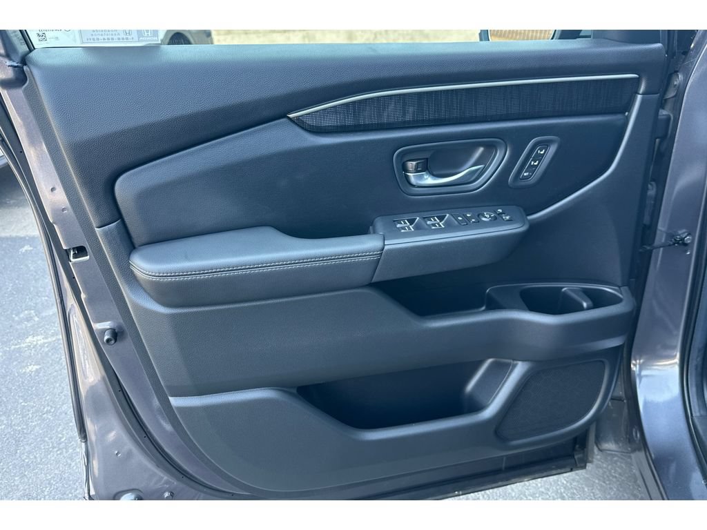 Certified 2024 Honda Pilot Elite image 11