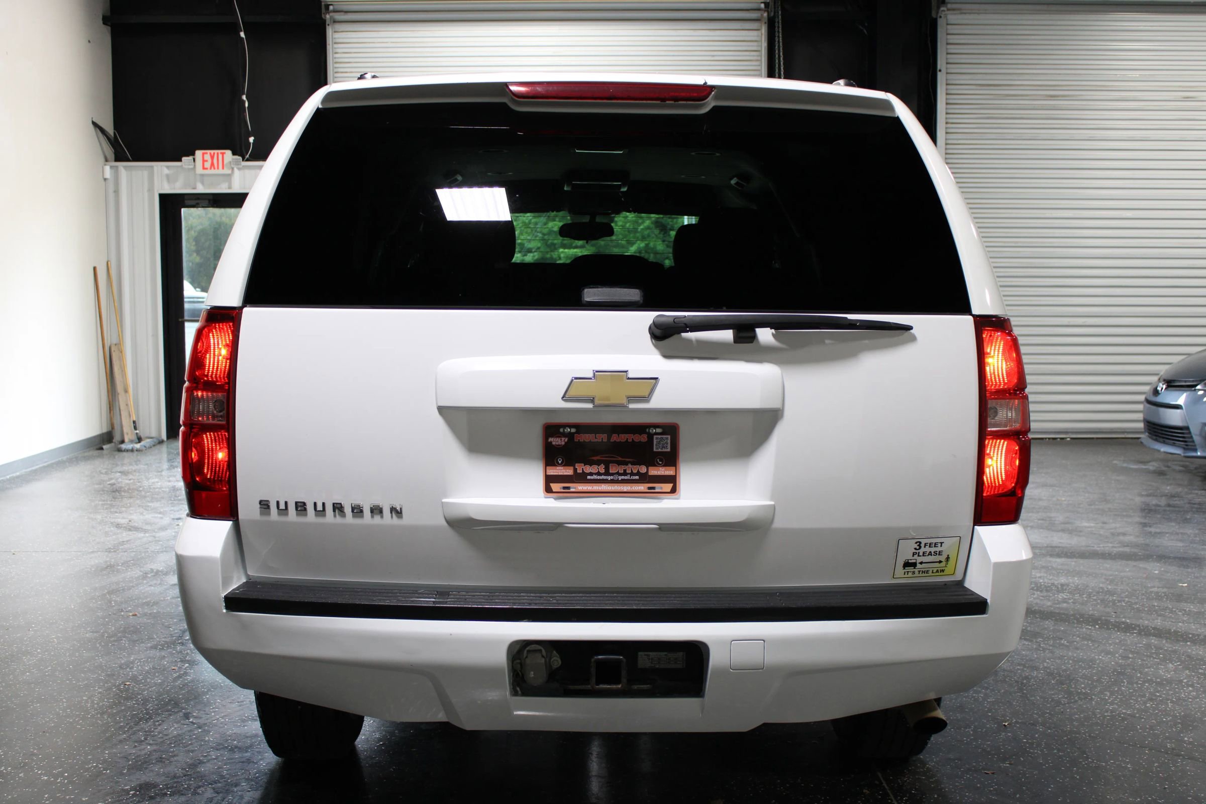 Used 2011 Chevrolet Suburban 2500 RWD image 4