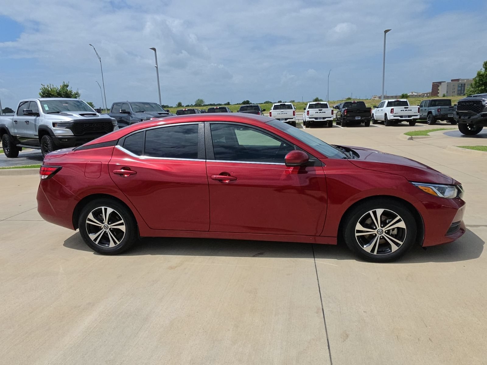 Used 2020 Nissan Sentra SV w/ Trunk Package FWD image 6
