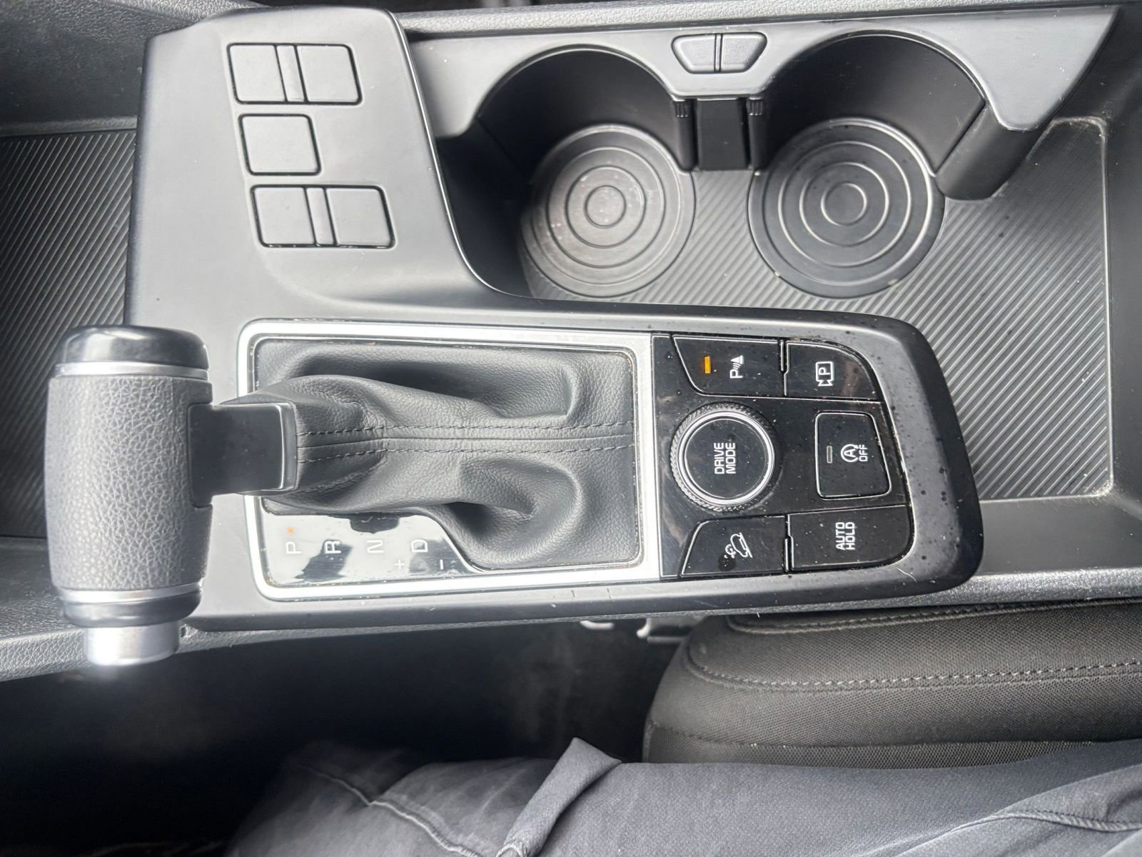 Used 2025 Kia Sportage LX FWD image 39