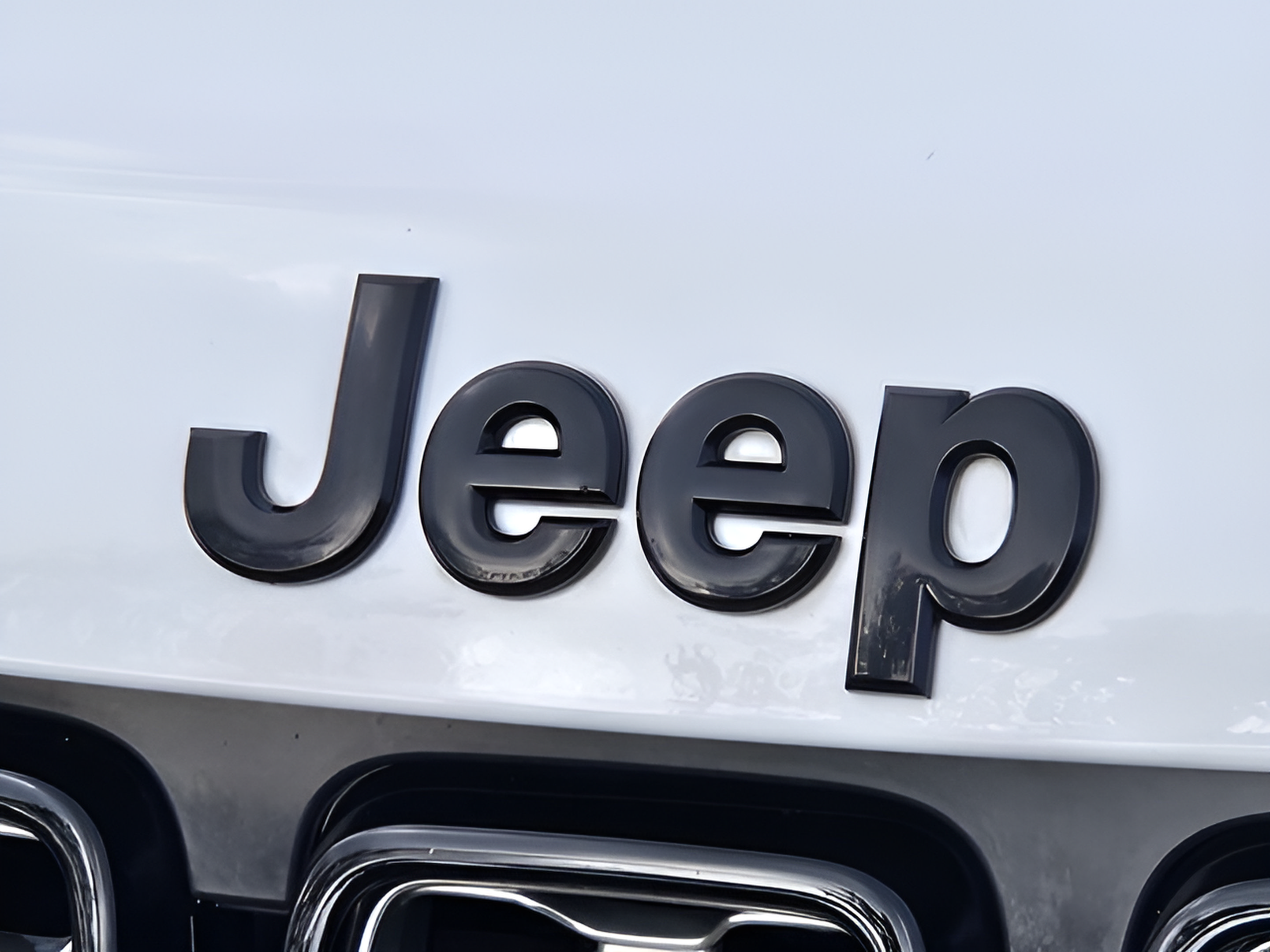 Used 2020 Jeep Grand Cherokee Altitude RWD image 33