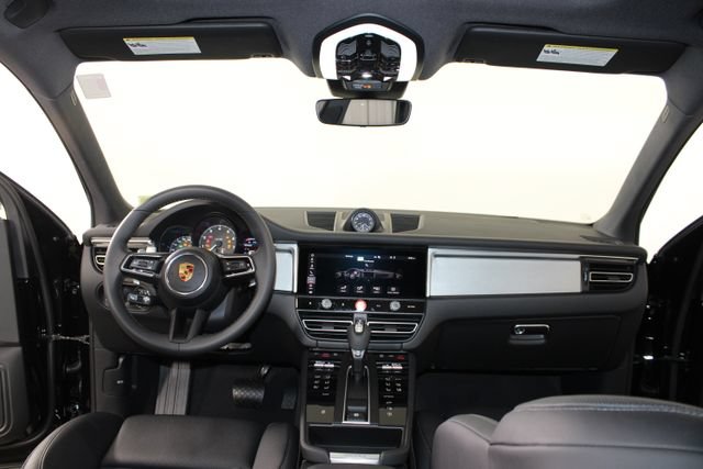 New 2026 Porsche Macan AWD/4WD image 13