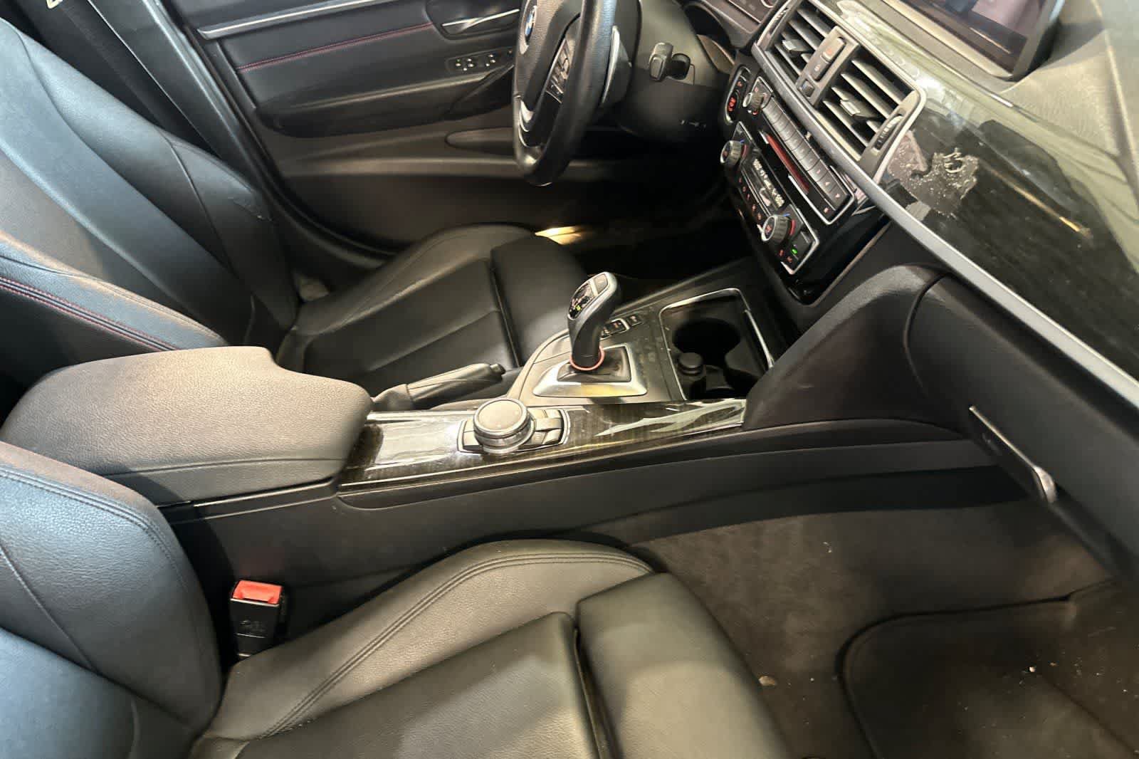 Used 2017 BMW 330i Sedan RWD image 16