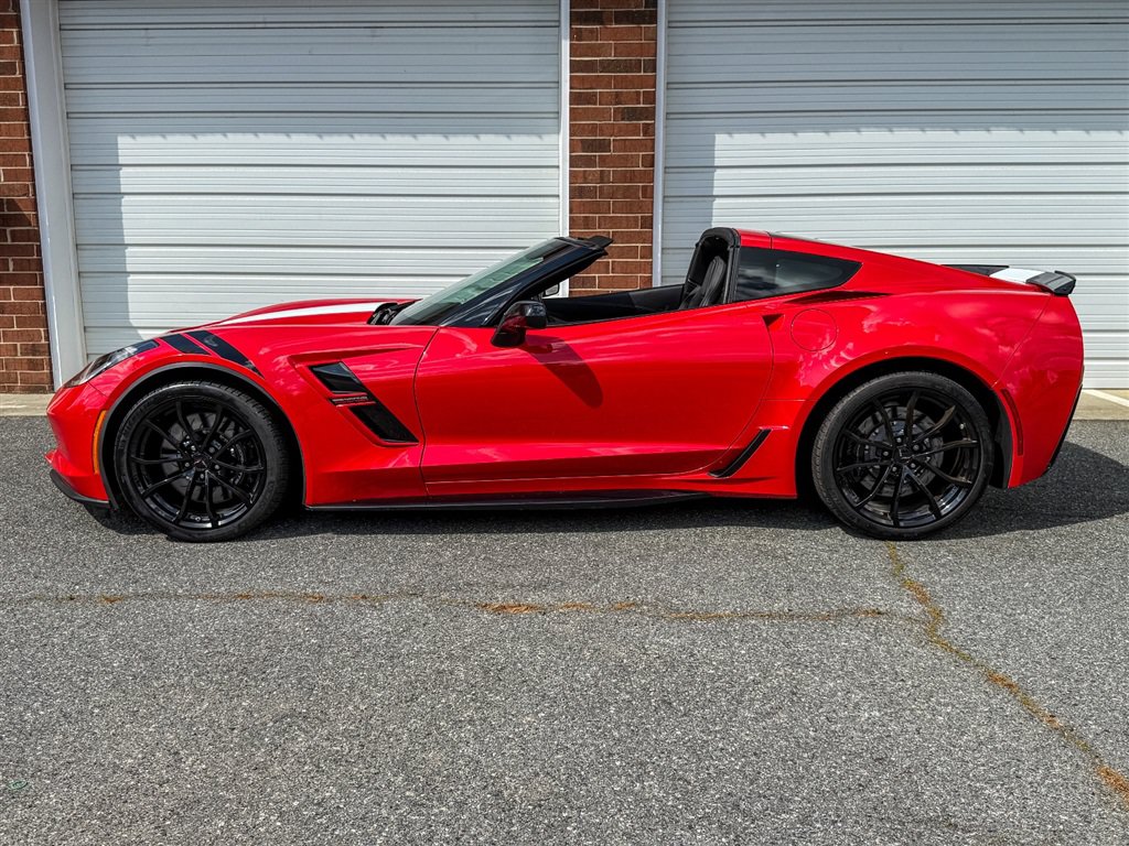 Used 2019 Chevrolet Corvette Grand Sport RWD image 24