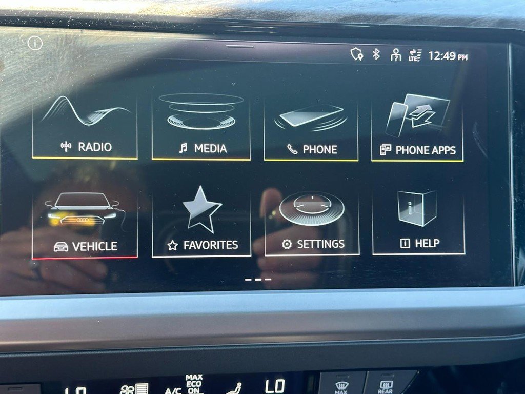 Used 2023 Audi Q4 e-tron Premium image 21